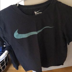 Nike Short Sleeve T-Shirt Grey Men’s Medium Size